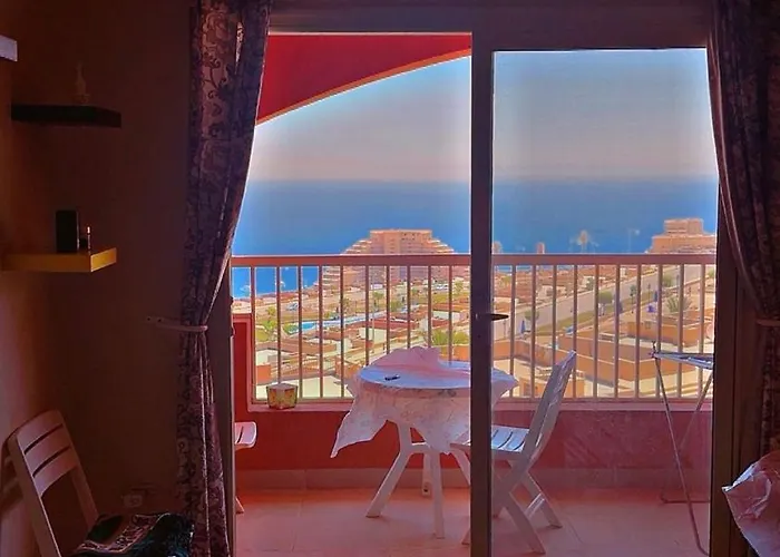 In Porto Sokhna Hanging Gardens - Fifth Terrace Sea View في بورتو السخنة - الحدائق المعلقة - المصطبة الخامسة - إطلالة بحر مباشر * عين السخنة