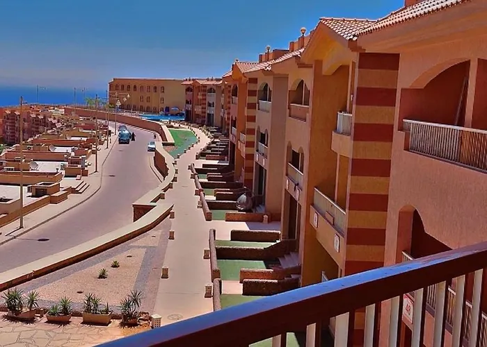 In Porto Sokhna Hanging Gardens - Fifth Terrace Sea View في بورتو السخنة - الحدائق المعلقة - المصطبة الخامسة - إطلالة بحر مباشر