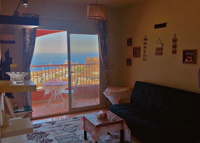 In Porto Sokhna Hanging Gardens - Fifth Terrace Sea View في بورتو السخنة - الحدائق المعلقة - المصطبة الخامسة - إطلالة بحر مباشر شاليه عين السخنة